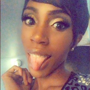 Meet your Posher, Paris